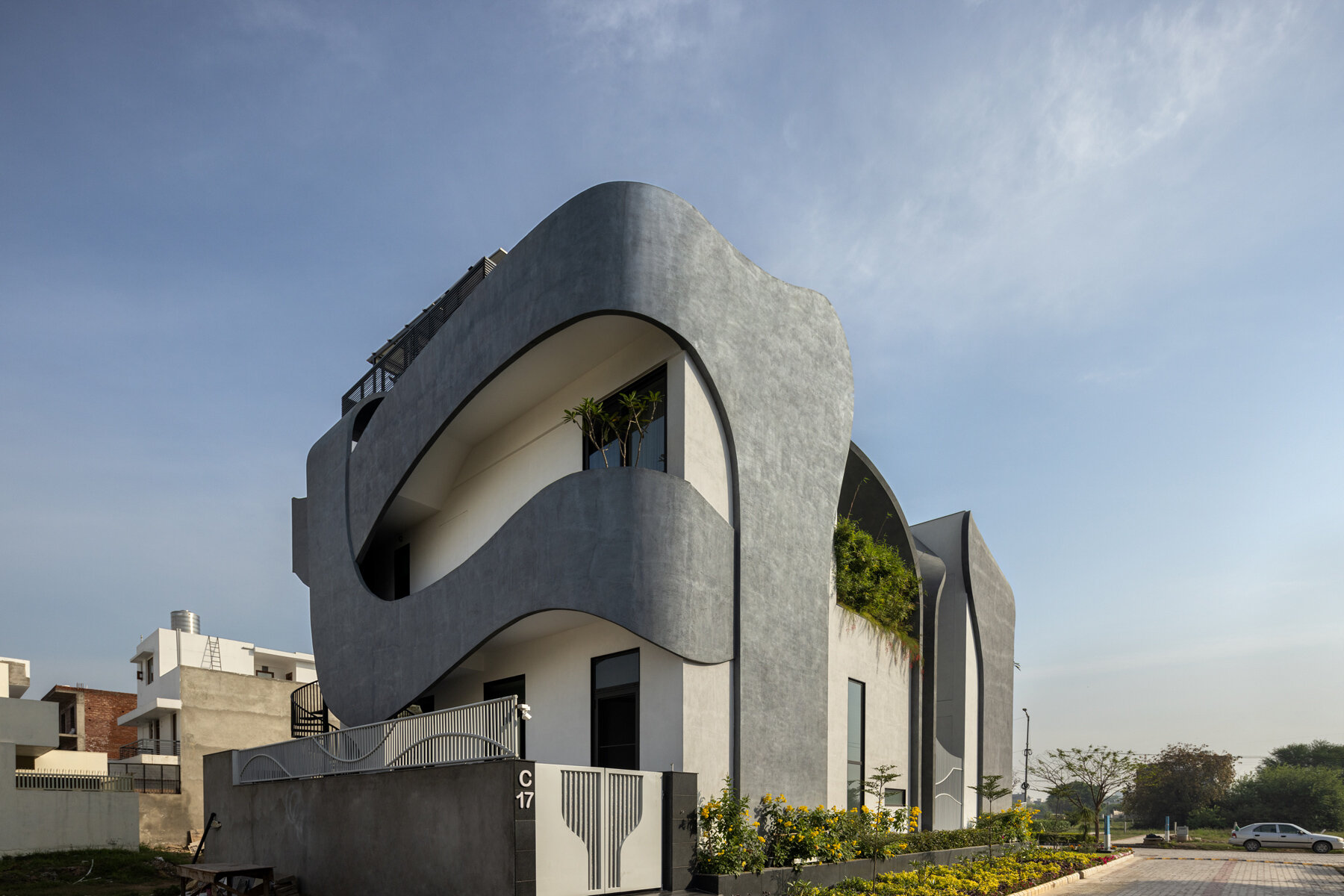 the-ribbon-house-india-studio-ardete-designboom-18000