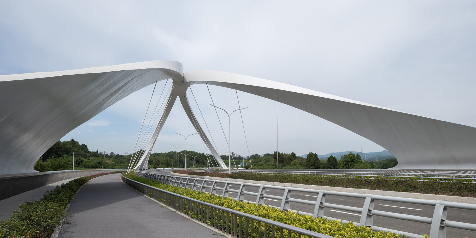 ZHA_Jiangxi-River-Bridge-designboom-1800-2