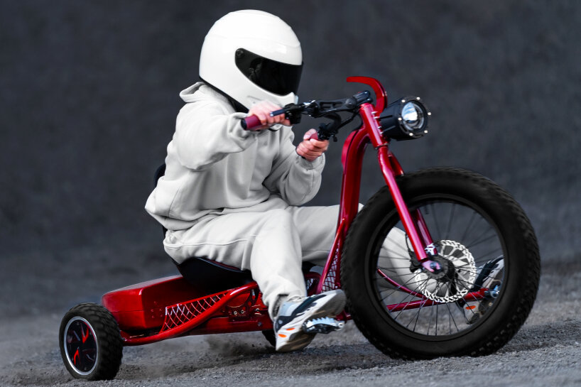 electric tricycle 'VOOK' with puncture-proof tires can bike on sand, gravel and road