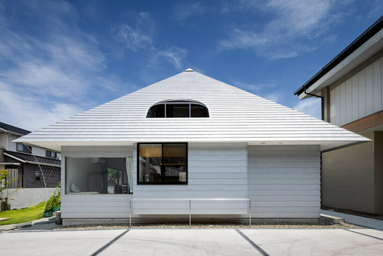 roof terrace and courtyard enhance family bonds within japanese house ...