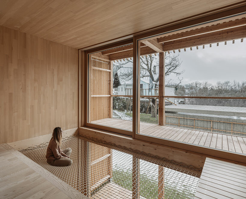 dunkelschwarz haus L