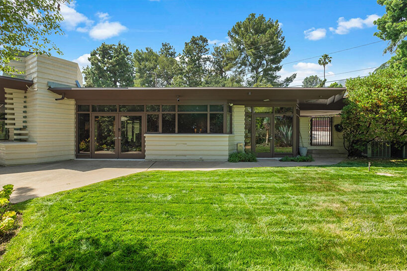 lloyd wright's usonian-style house in california embraces oblique angles and abundant glazing