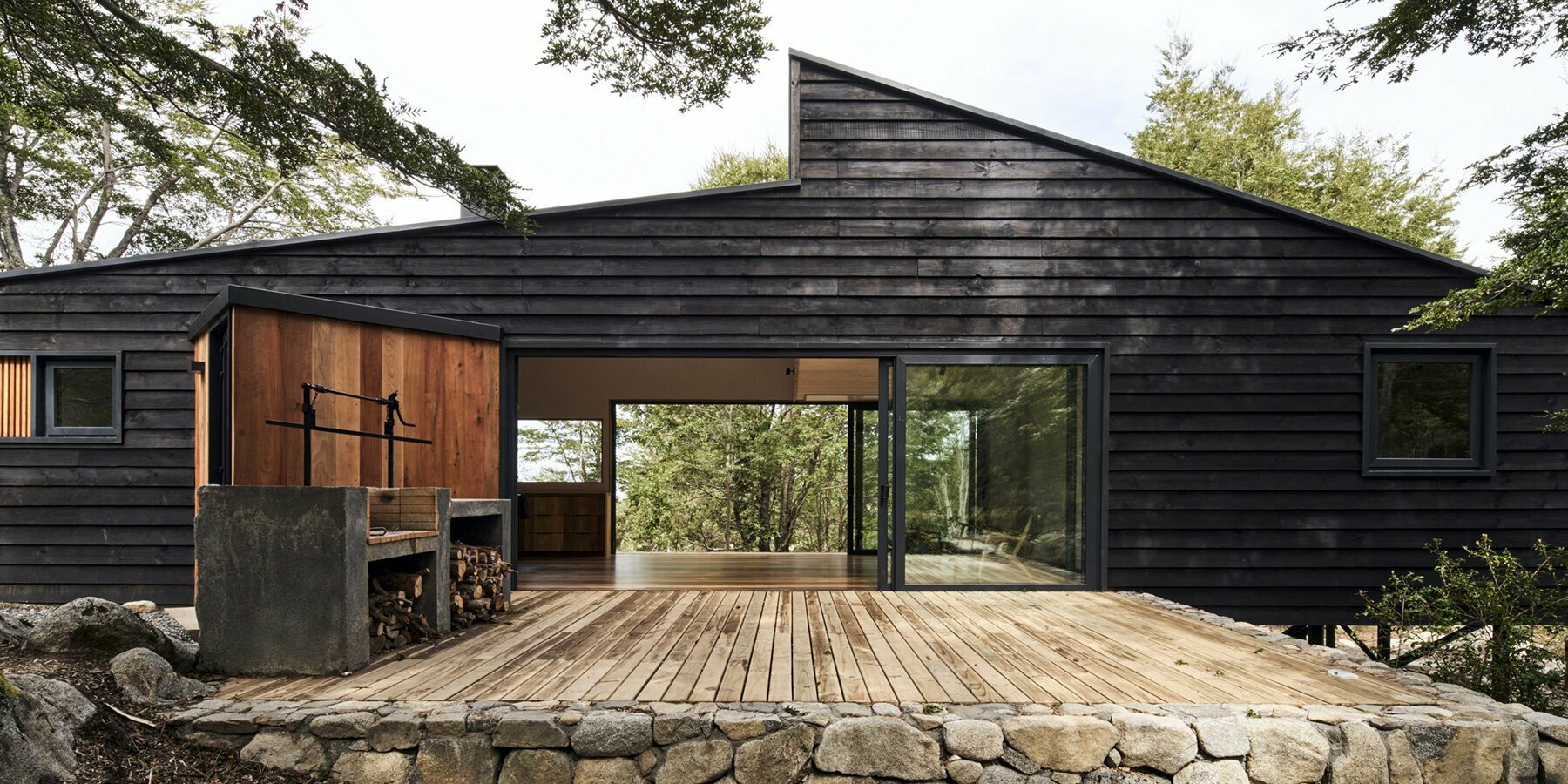 lecho-viejo-hebra-arquitectos-chile-designboom-1800