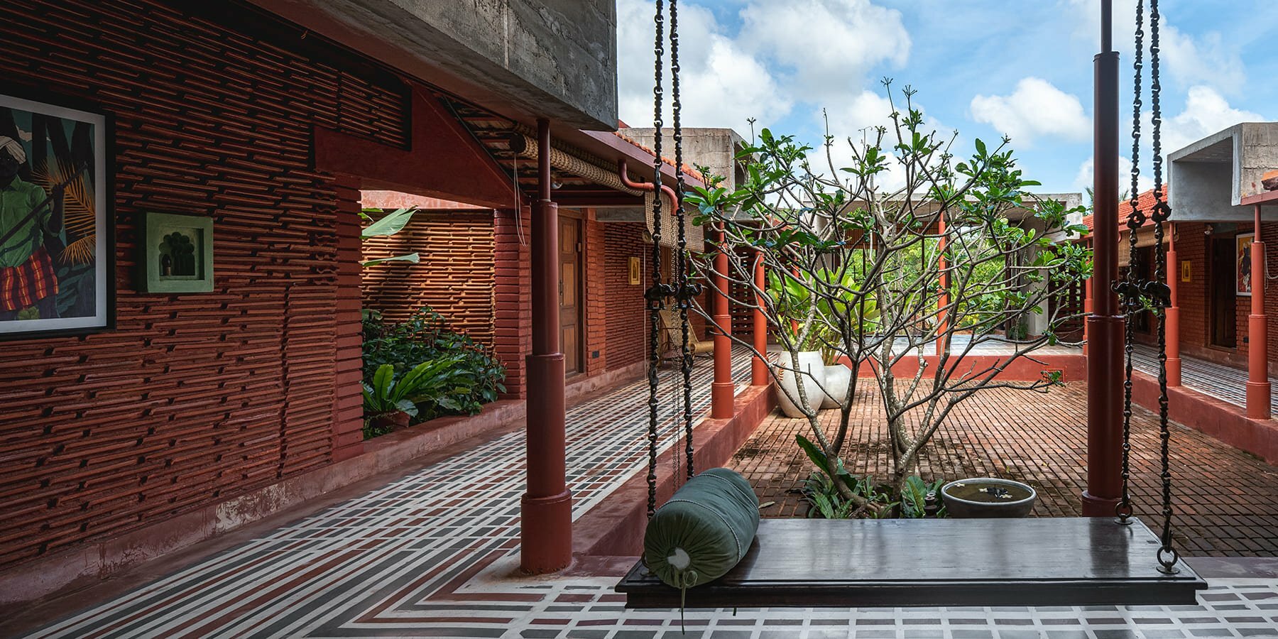 linear-brick-laid-court-karai-weekend-home-india-rain-designboom-1800-3