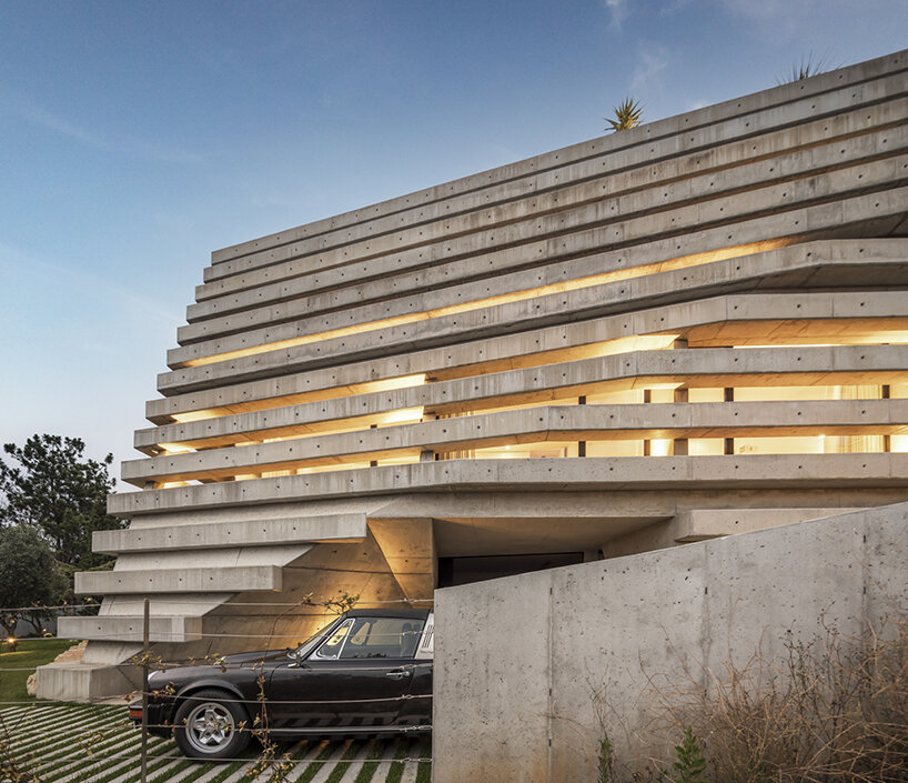 contaminar arquitetos traces distorted concrete lines around 'quinta do rei 18' in portugal