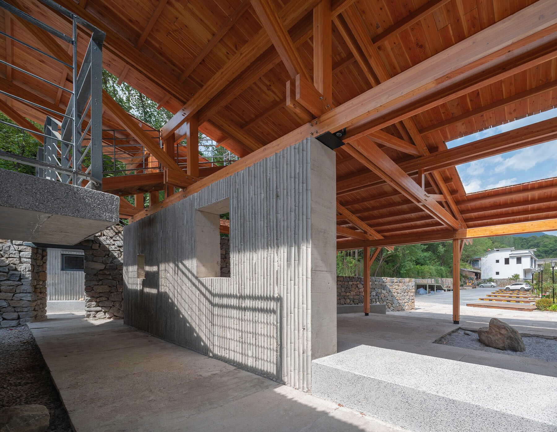 shulin-architectural-design-multifunctional-service-center-liuba-mountain-scenic-area-designboom-08a