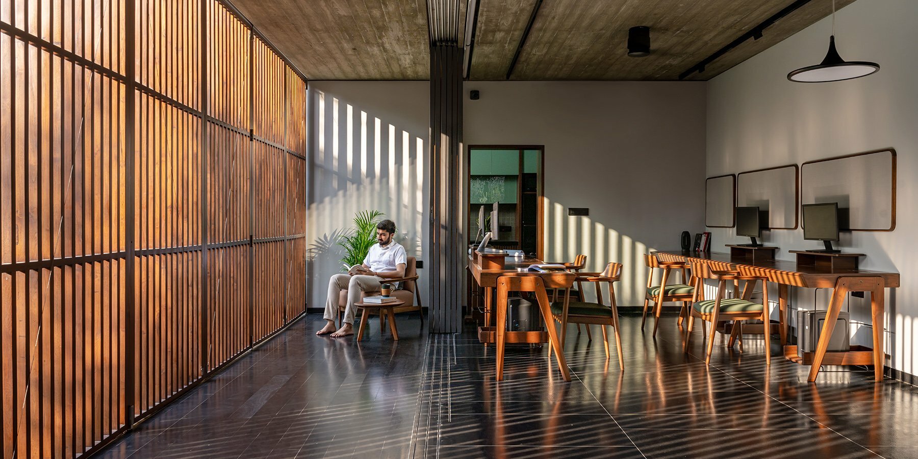 studio-ar13-ar13-workspace-india-designboom-1800-2
