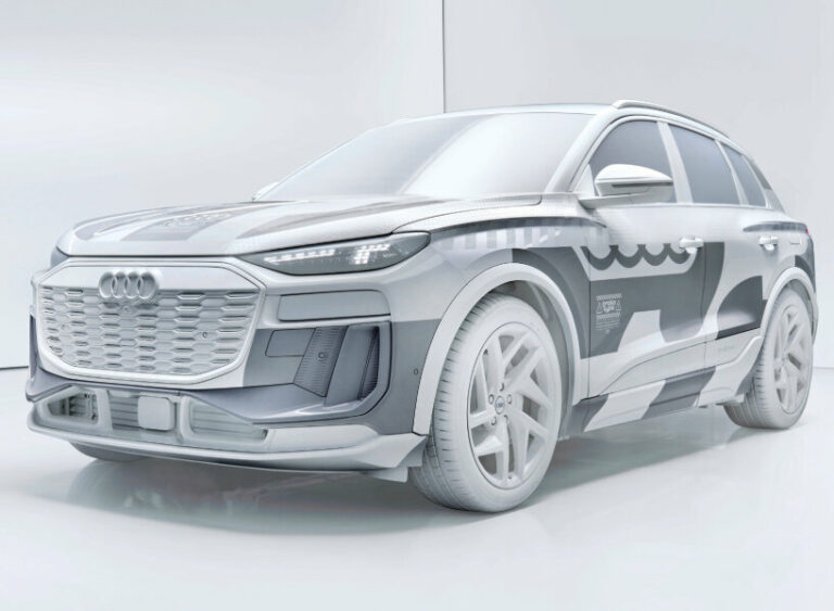 AUDI Q6 E-tron Projects Driving Information On Front Windshield Using ...