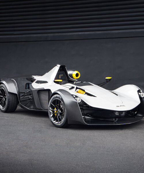 BAC mono R’s colored carbon fiber supercar with titanium finish removes paint to weigh less