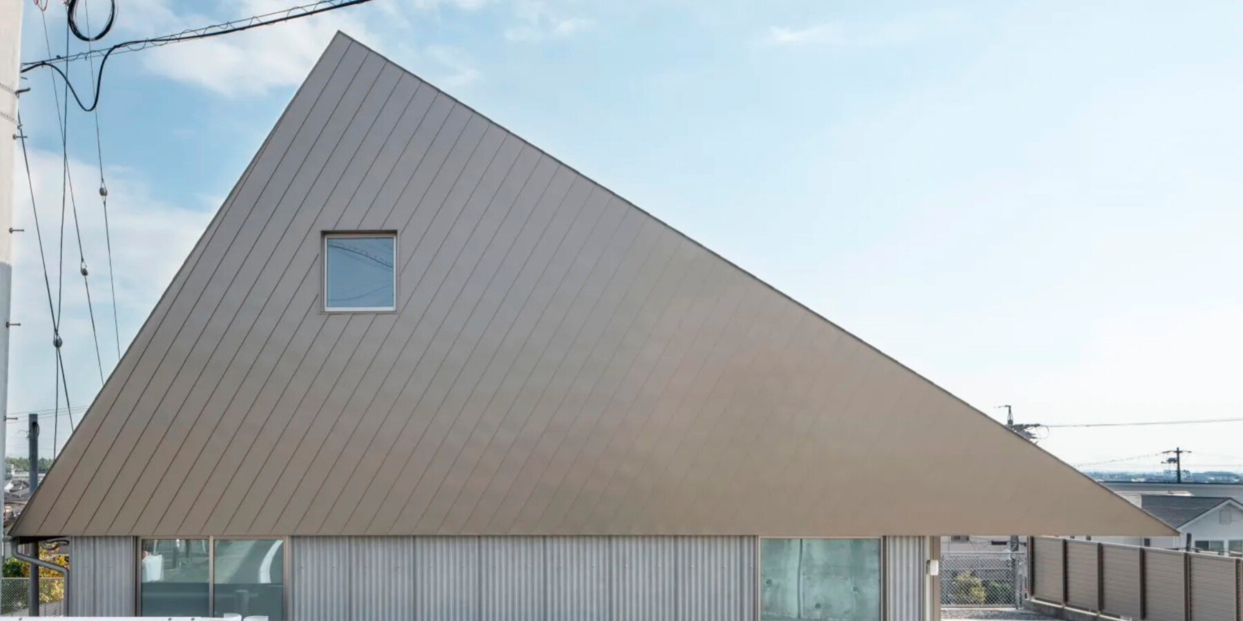 factory-house-slow-architects-designboom-1800-2