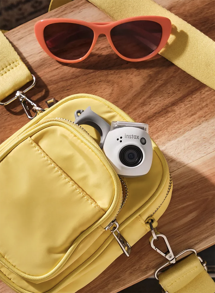 INSTAX Pal: You can now get a palm-sized digital camera - VIP Magazine