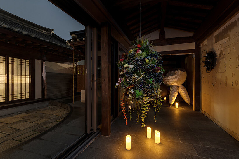 haegue yang's straw creatures take over 'latent dwelling' exhibition at kukje gallery hanok