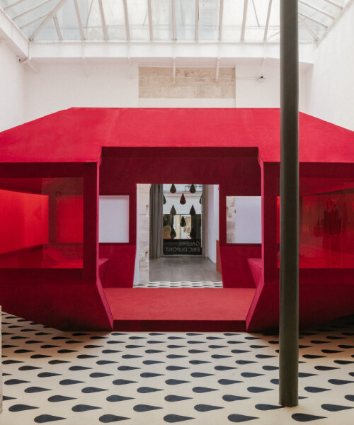 harry nuriev’s lifesize velvet jewel box sets stage for H&M’s pop-up FW23 collection in paris