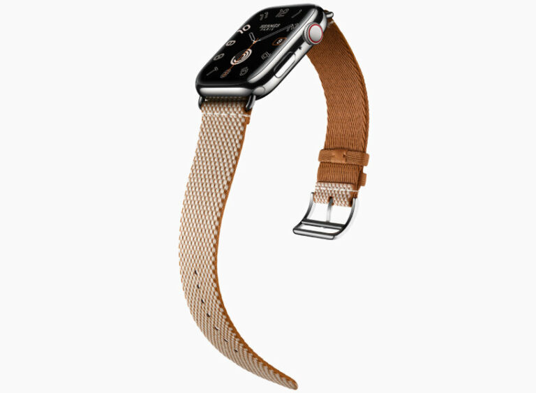 Hermès weaves firstever apple watch bands in knitted nylon with 3D pattern