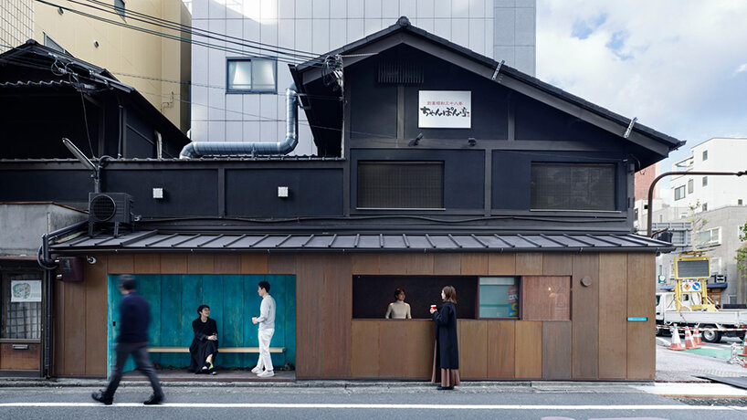 G ARCHITECTS STUDIO brings a vivid patina accent to this cozy café stand in kyoto