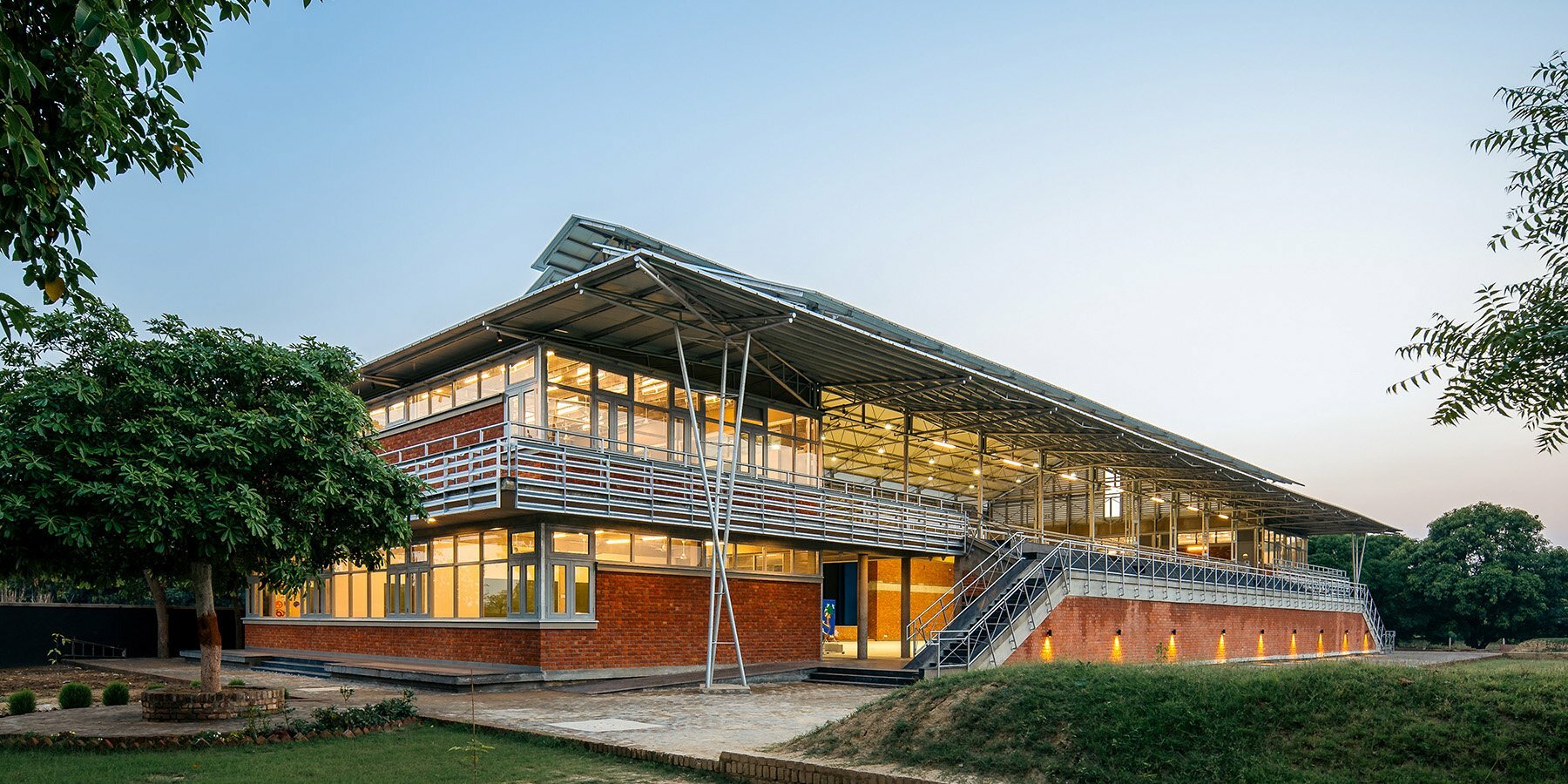 takshila-academy-activity-center-sga-studio-india-designboom-1800-3