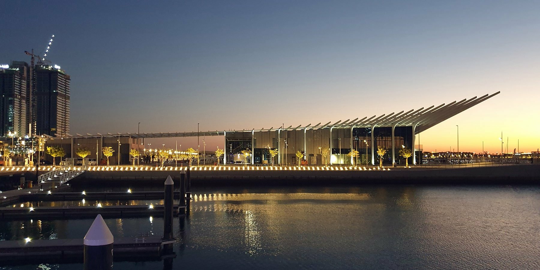 dubai-harbor-yacht-club-AMA-designboom-1