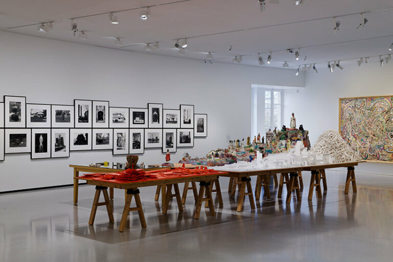 mike kelley's glass bell cities complete 'ghost and spirit' retrospective at bourse de commerce mike kelley's glass bell cities complete 'ghost and spirit' retrospective at bourse de commerce