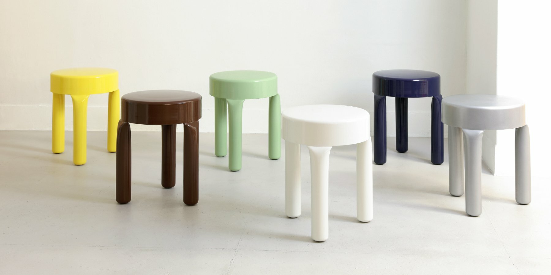 pressure-stool-table-shim-seungyeon-designboom-5