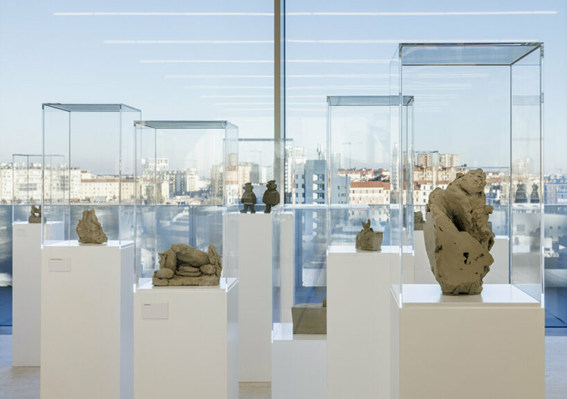 157 raw clay sculptures by fischli/weiss unveiled at fondazione prada's atlas exhibition