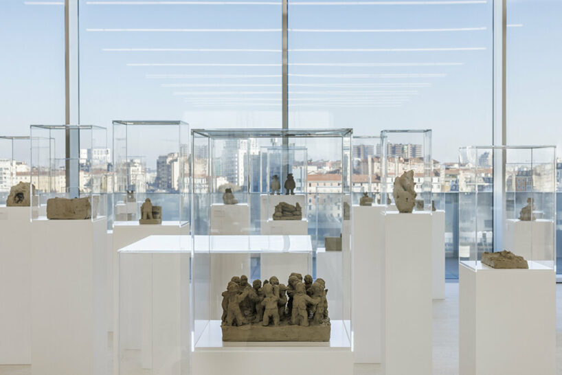 157 raw clay sculptures by fischli/weiss unveiled at fondazione prada's atlas exhibition