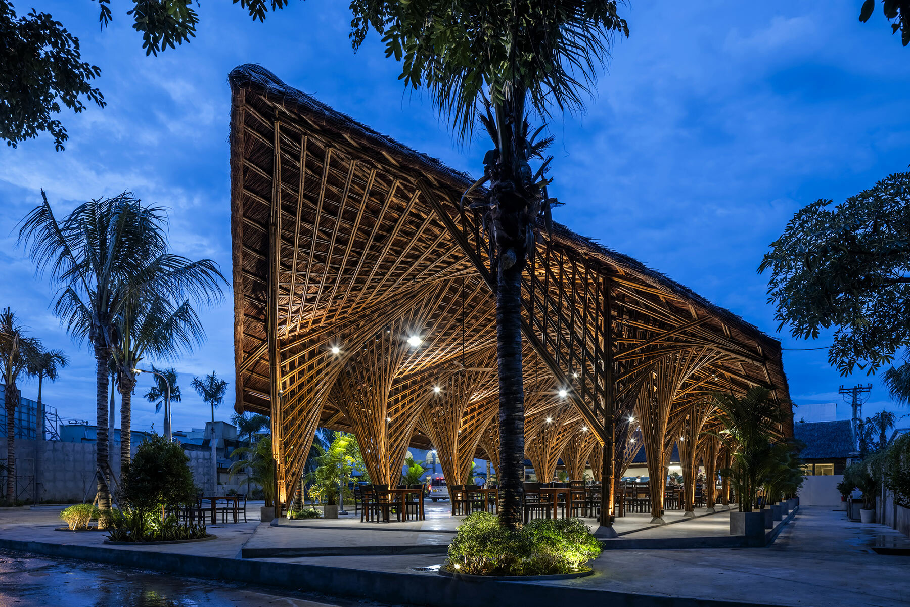 keeng-seafood-restaurant-bambubuild-vietnam-designboom-08a