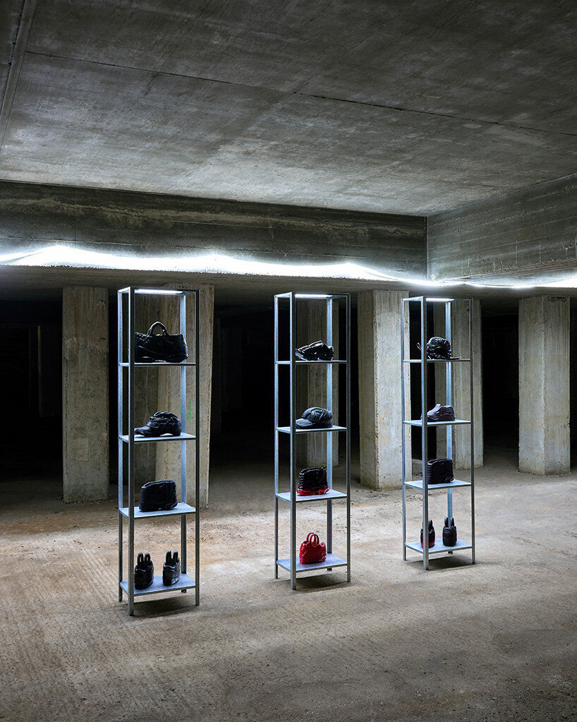 niels nijman brings AI-generated bags and shoes to life at dutch design week