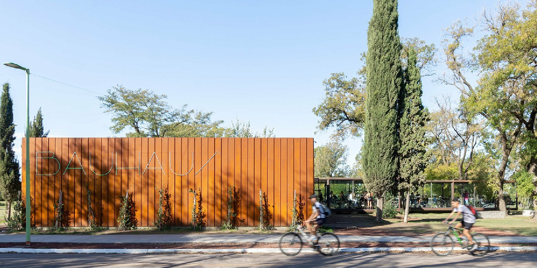pabellon-en-el-parque-de-mayo-bernardo-rosello-argentina-designboom-1800-3