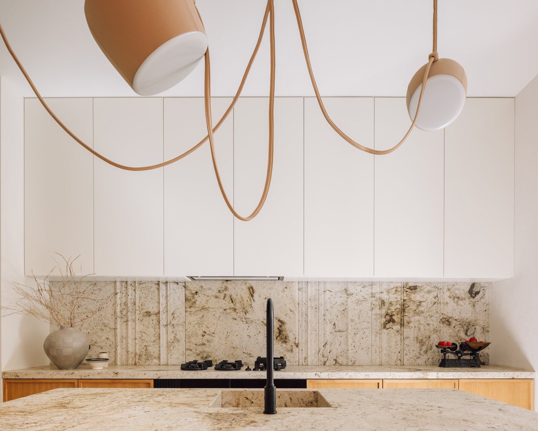 palmeira-apartment-studio-gameiro-lisbon-designboom-21800