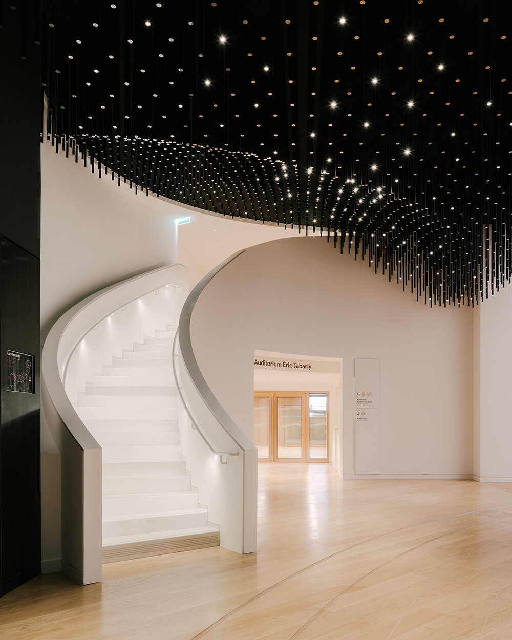 h2o architectes and snøhetta uplift musée national de la marine with scenographic curves