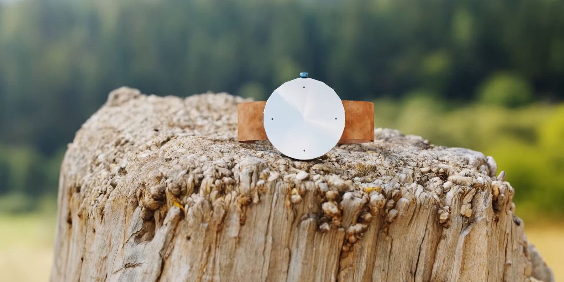 stund-naerwear-steel-watch-no-hands-hours-vibrate-designboom-ban2