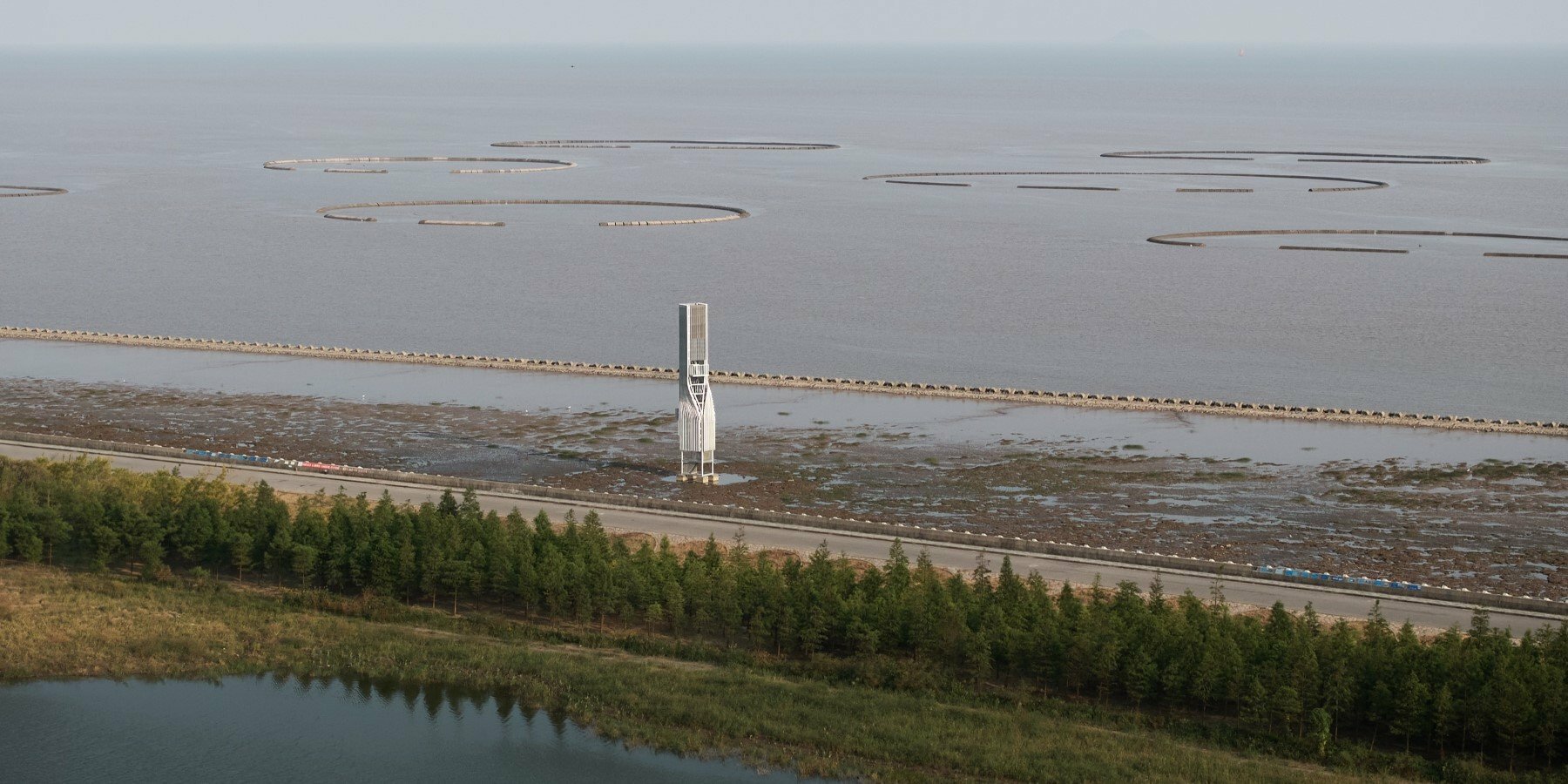 hcch-studio-twisting-tower-spiral-station-shanghai-designboom-1800-3