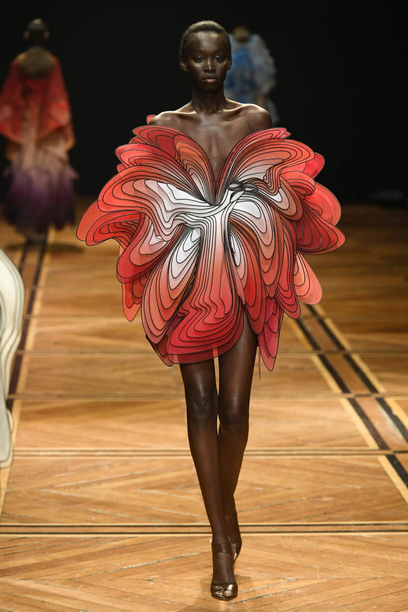 Iris Van Herpen Exhibition Pays Tribute To Her Haute Couture At Musée ...