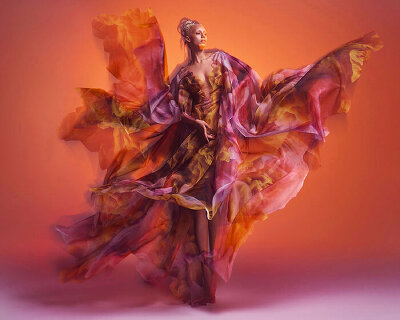 iris van herpen exhibition pays tribute to her haute couture at musée des arts décoratifs paris