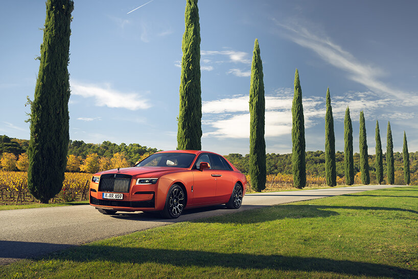 rolls-royce ghost black badge: art, wine and engineering elegance at château la coste