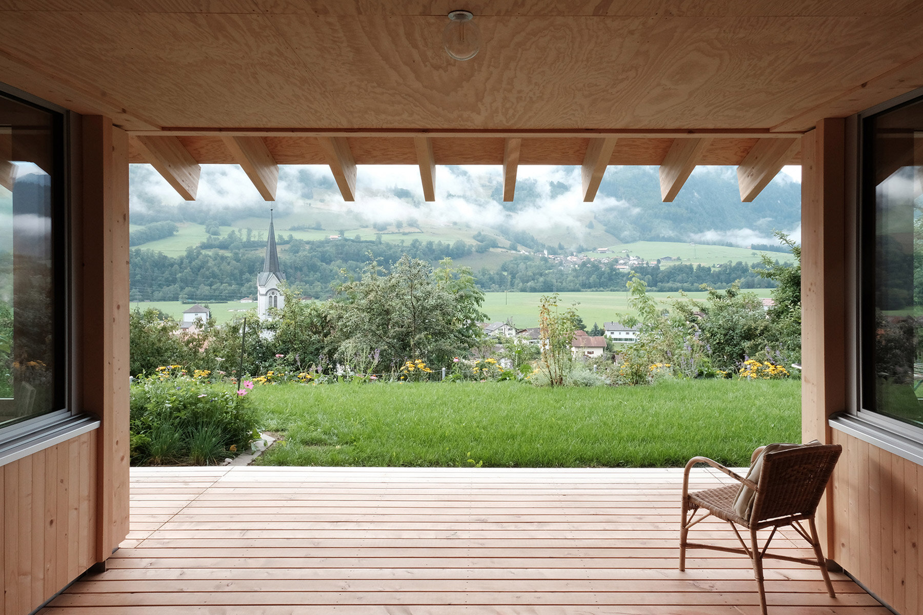 charly-jolliet-pyramid-roof-house-switzerland-designboom-06a