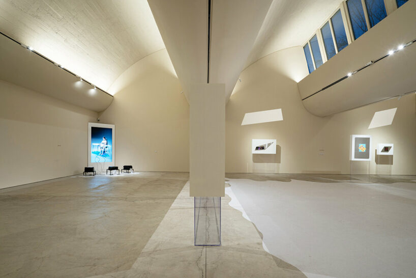 KiKi ARCHi turns dots, rays, and liquid splashes into rich 3D displays for INACTUEL show