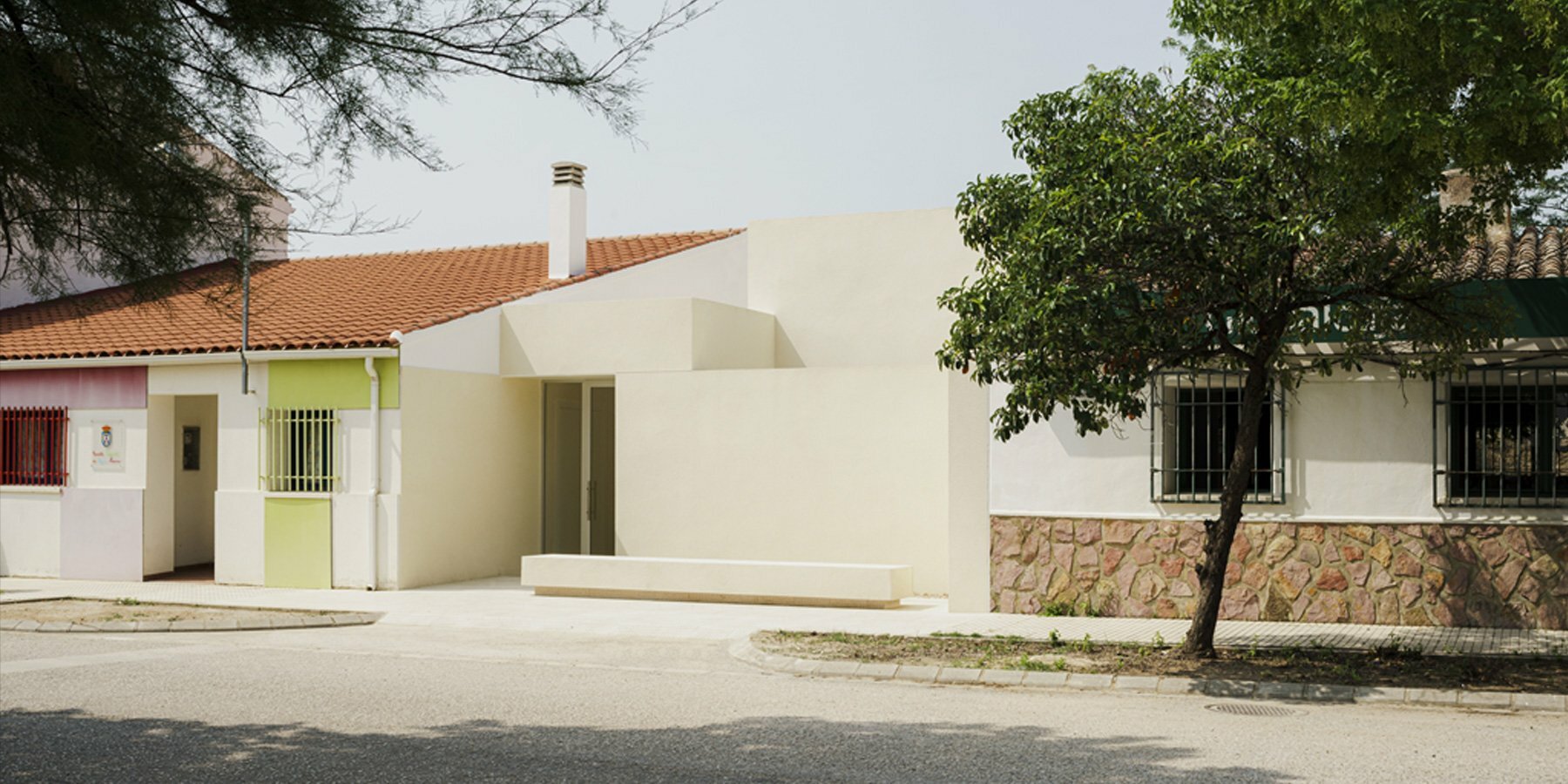 school-aguas-nuevas-iterare-arquitectos-designboom-1800-1