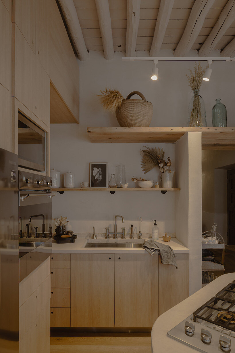 VOID studio revives chihuahua heritage with 'casa estudio' renovation