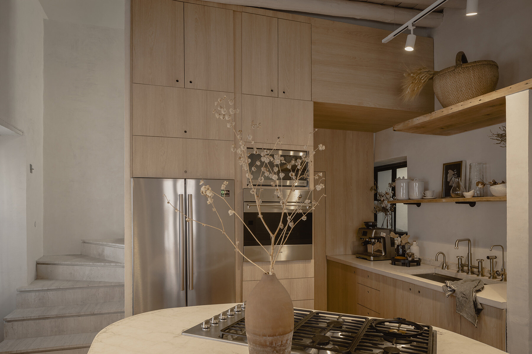 void-studio-casa-estudio-chihuahua-mexico-designboom-08a