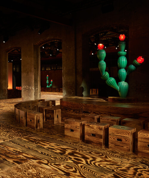 bottega veneta brings murano glass cacti and le corbusier’s cabanon stools to its FW24 show