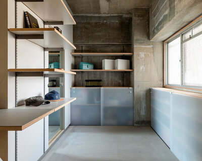 kosaku eliminates internal hierarchies for a flexible living layout in osaka