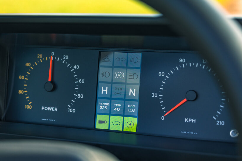 lunaz range rover safari james bond