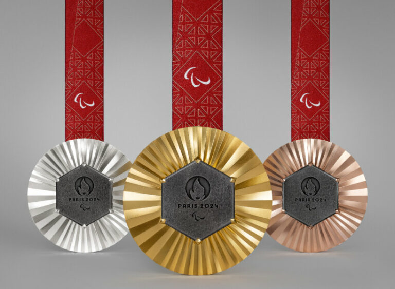 LVMH’s chaumet unveils the medal designs for paris 2024 olympic and ...