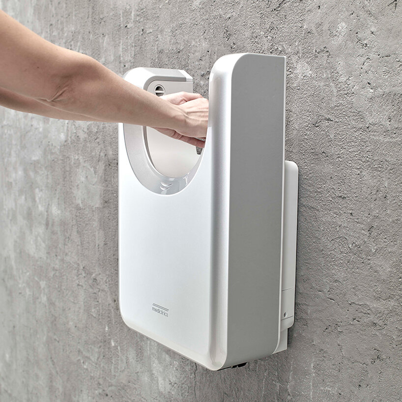 U-flow® by mediclinics reshapes touch-free hand drying for contemporary restrooms