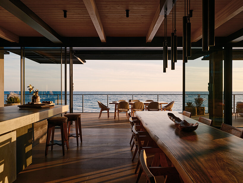 Carbon beach house by Olson Kundig Architects frames Malibu's sparkling shores