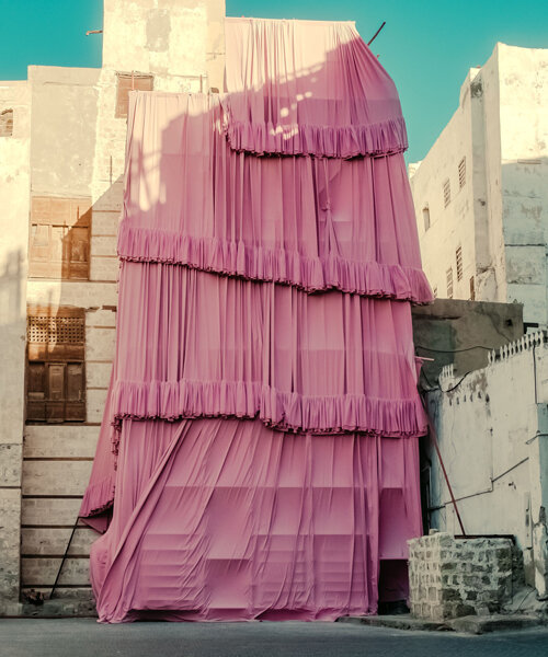 andrés reisinger's billowing public art takes over the ancient streets of jeddah