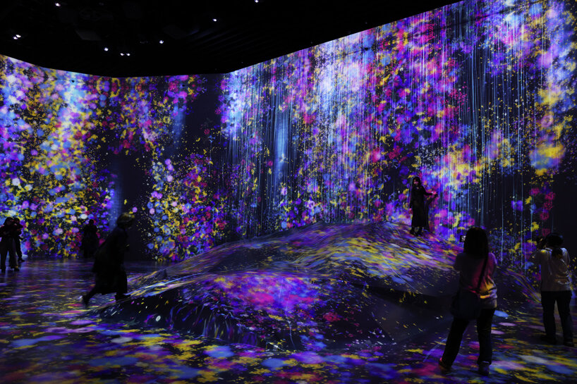 'technology is not in conflict with nature' - teamLab's new borderless museum opens in tokyo