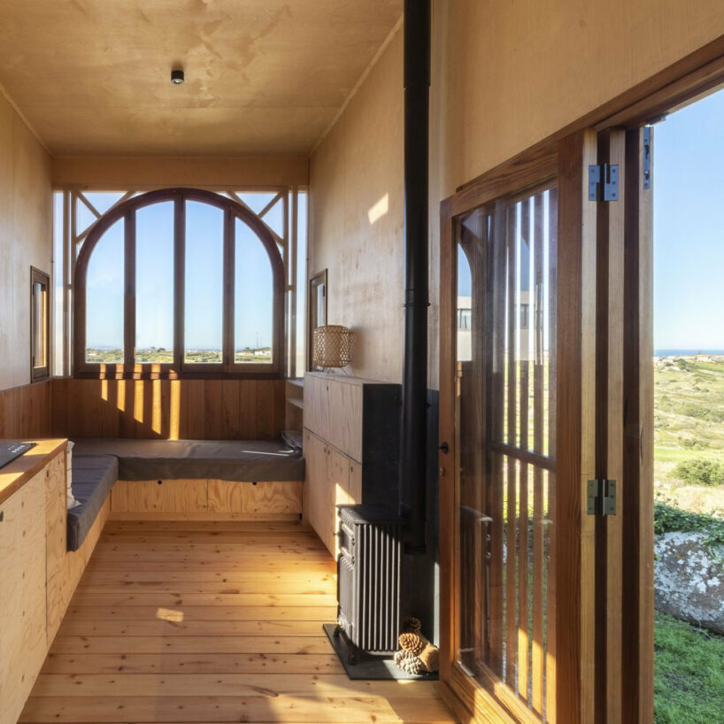 step inside madeiguincho's latest wooden house on wheels, vigia TOW