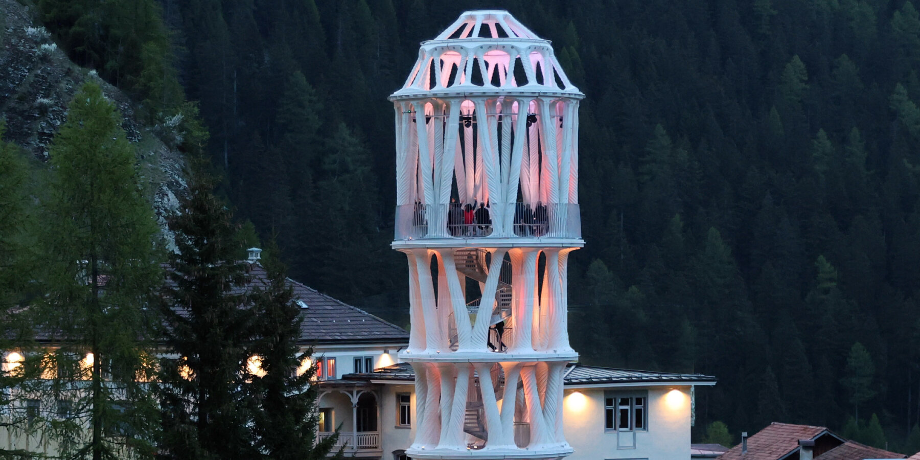 white-tower-tor-alva-3D-printing-concrete-mulegns-swiss-alps-eth-zurich-benjamin-dillenburger-michael-hansmeyer-designboom-ban2